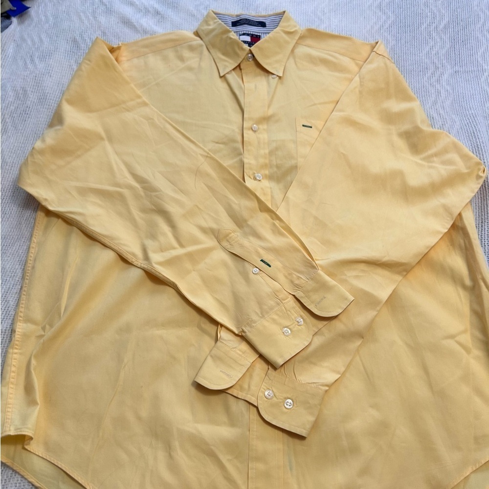 Tommy Hilfiger Men’s Long Sleeve Shirt
Size L